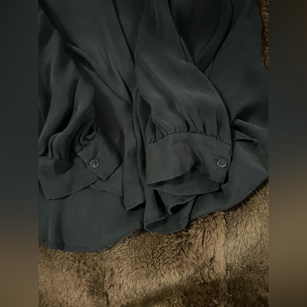 L'AGENCE Black Long-Sleeve Semi Sheer 100% Silk Blouse 🖤 - Picture 5 of 5